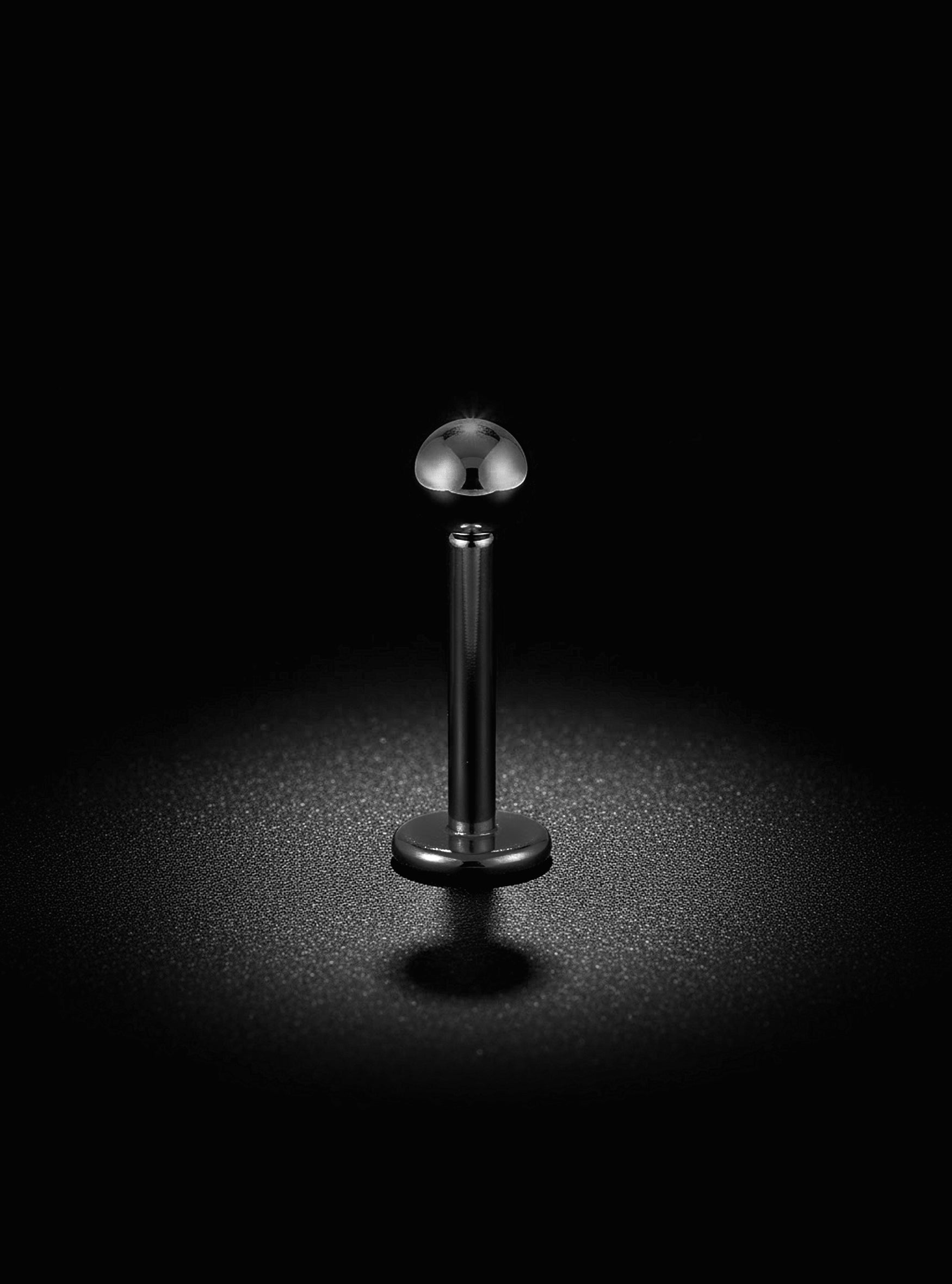 Threadless Ball Labret 2pc (Titanium - Black)