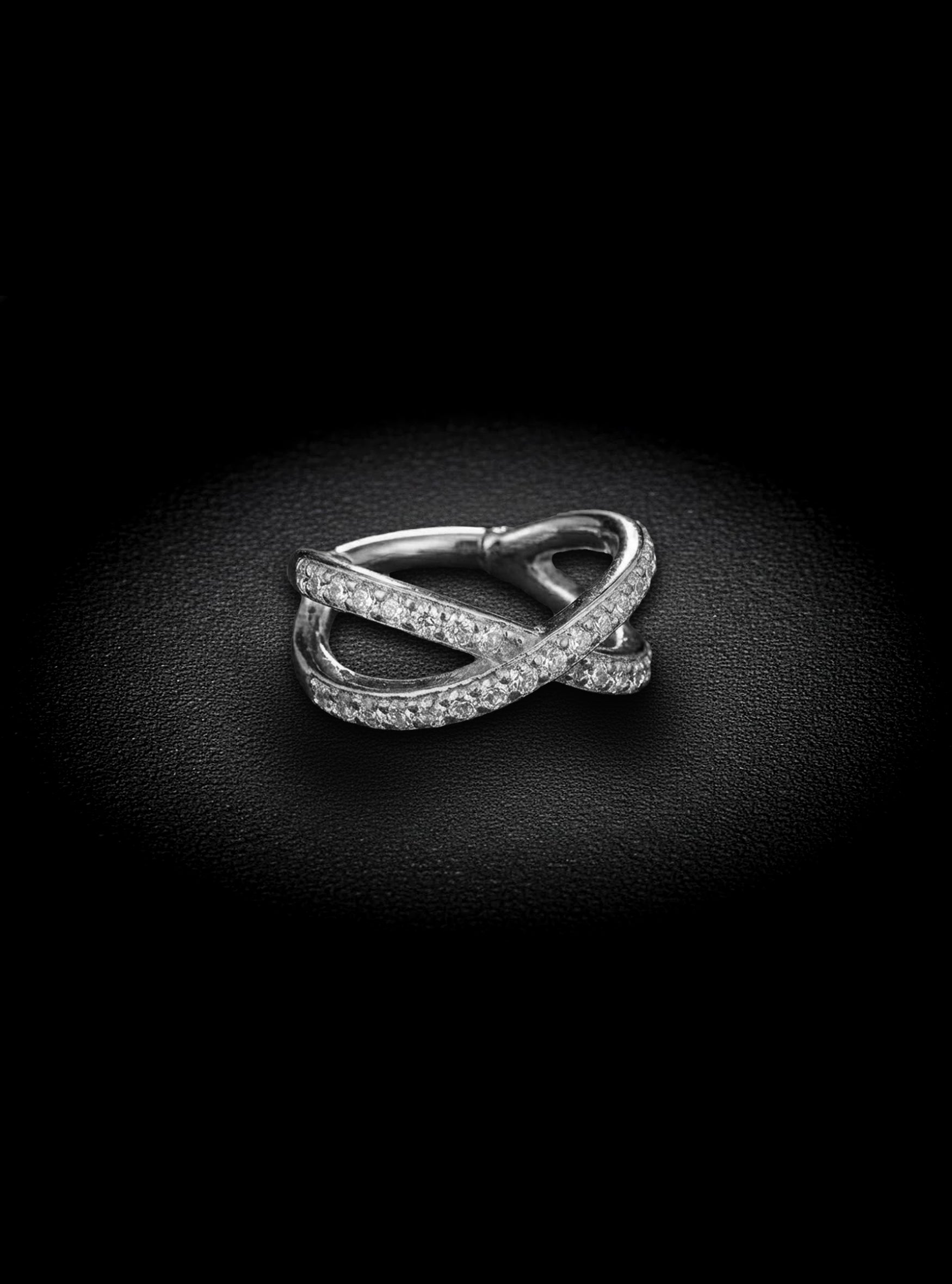 316L Surgical Steel Cross Over Gem Hinged Segment Ring | 16G Body Jewellery | 2pc (Steel - Plain)